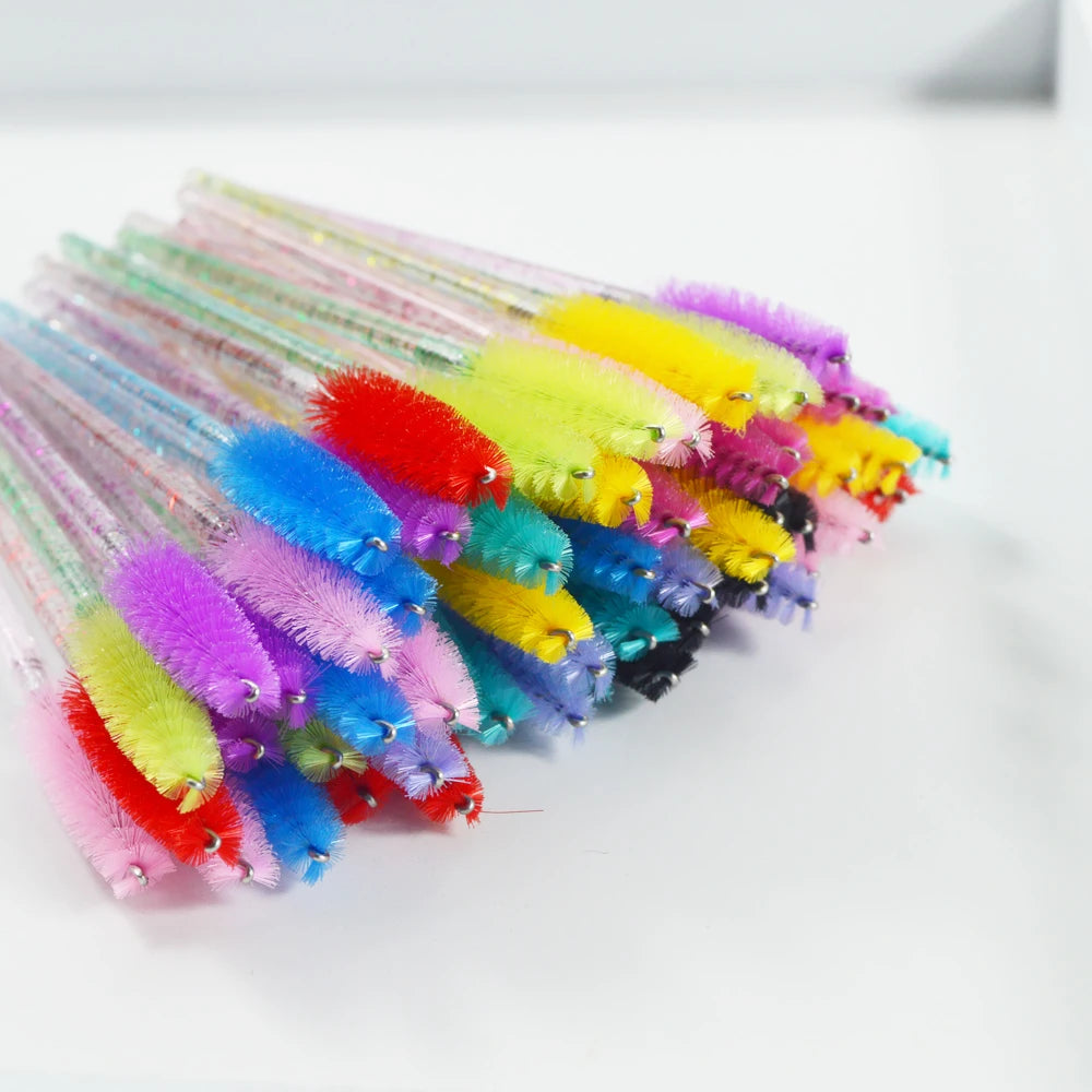 Set of 50 Crystal Eyelash Brushes – Disposable Brushes for Eyelash and Eyebrow Maintenance