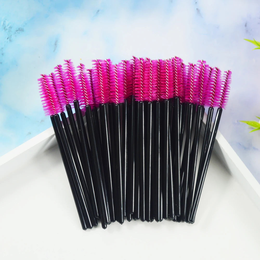 Set of 50 Crystal Eyelash Brushes – Disposable Brushes for Eyelash and Eyebrow Maintenance