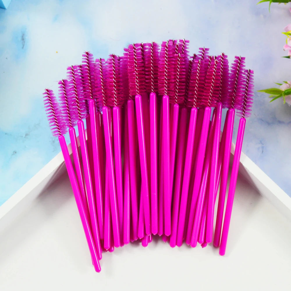 Set of 50 Crystal Eyelash Brushes – Disposable Brushes for Eyelash and Eyebrow Maintenance