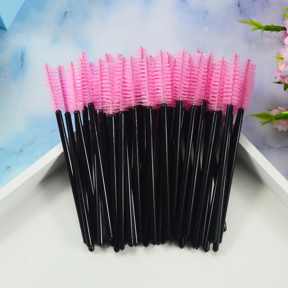 Set of 50 Crystal Eyelash Brushes – Disposable Brushes for Eyelash and Eyebrow Maintenance