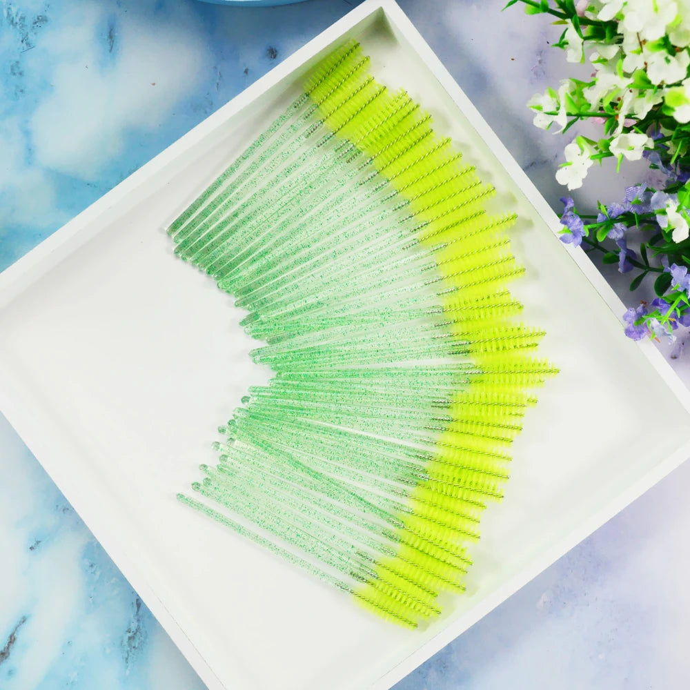 Set of 50 Crystal Eyelash Brushes – Disposable Brushes for Eyelash and Eyebrow Maintenance
