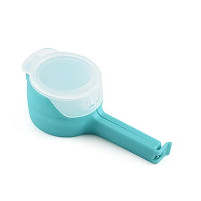 Food Bag Sealing Pliers with Dispenser – Keep food fresh and organize your kitchen with this multifunctional gadget